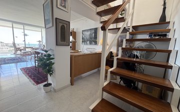 Property slide 10