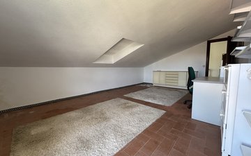 Property slide 16