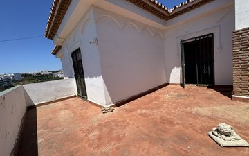 Property slide 22