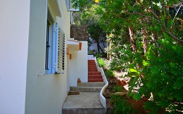 Property slide 48