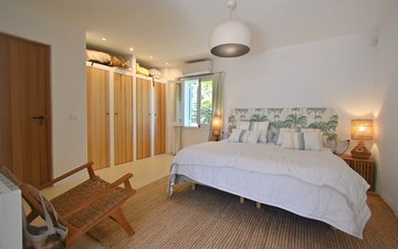 Property slide 16