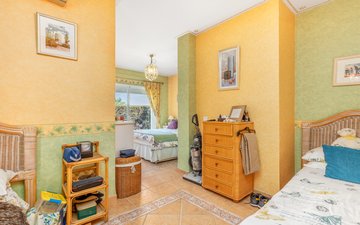 Property slide 22