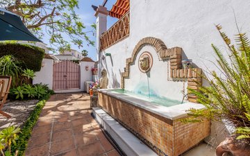 Property slide 40