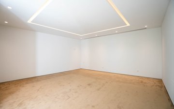 Property slide 46