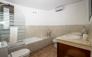 Property slide 24