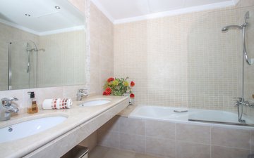 Property slide 25