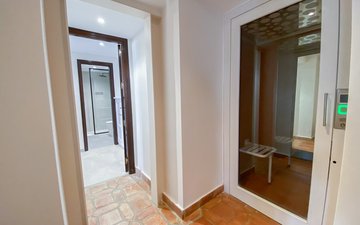 Property slide 32