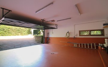 Property slide 18