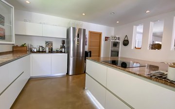 Property slide 16
