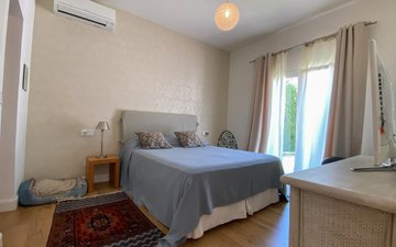 Property slide 21