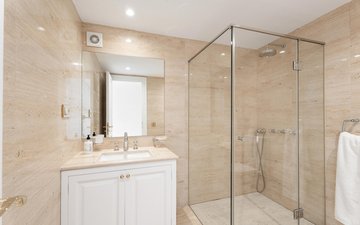 Property slide 60