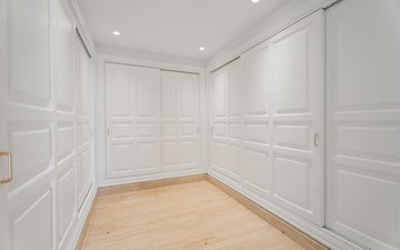 Property slide 40