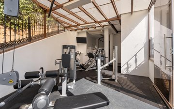 Property slide 48