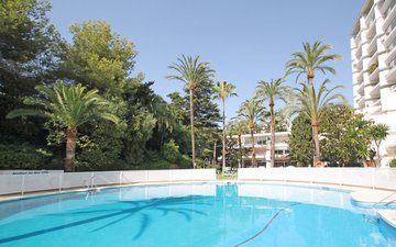 Property slide 18