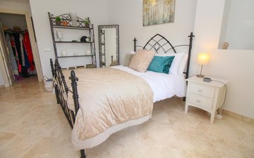 Property slide 20