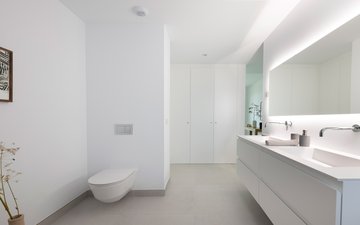 Property slide 31