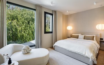Property slide 21