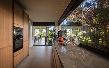 Property slide 21