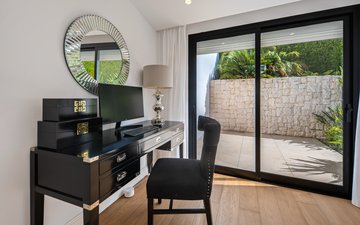 Property slide 36
