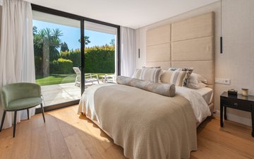 Property slide 40