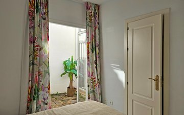 Property slide 17