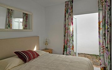Property slide 16