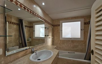 Property slide 15