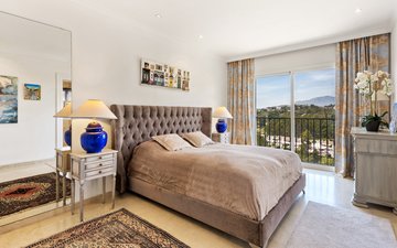 Property slide 20