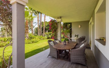 Property slide 10