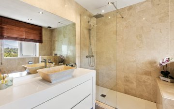 Property slide 19