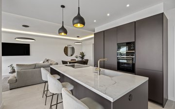 Property slide 10