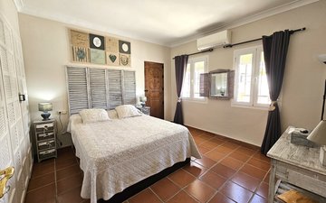 Property slide 18