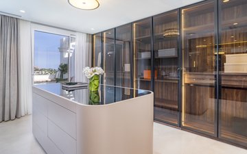 Property slide 10
