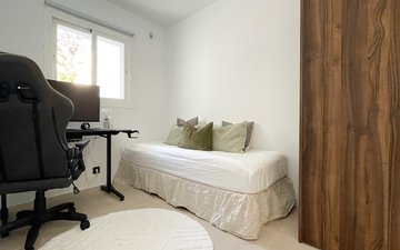 Property slide 19