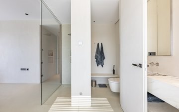 Property slide 18
