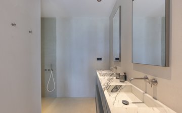 Property slide 22