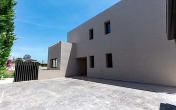 Property slide 35