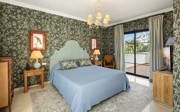 Property slide 17