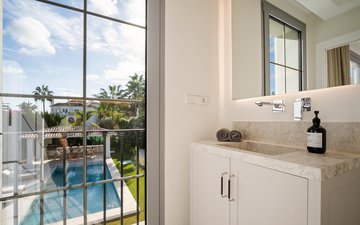 Property slide 24