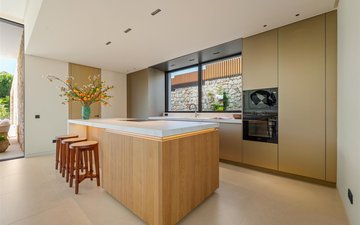 Property slide 10