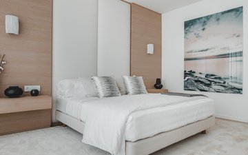 Property slide 10