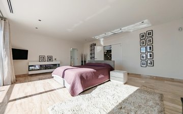 Property slide 16