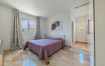 Property slide 22