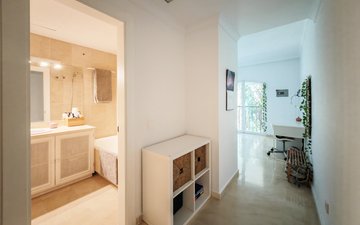 Property slide 18