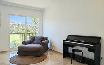 Property slide 21