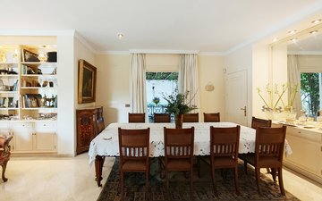 Property slide 10