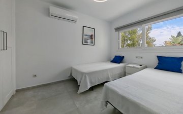 Property slide 14
