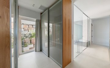 Property slide 10