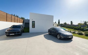 Property slide 17