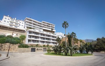 Property slide 16